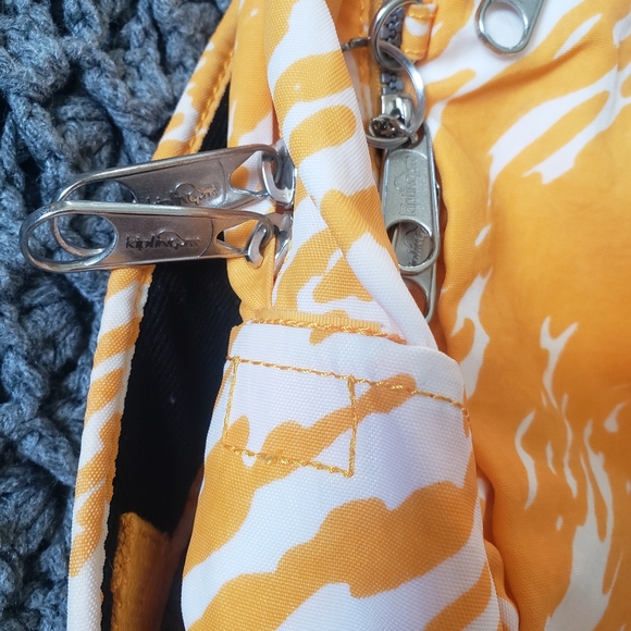 Kipling Backpack 💛 🎒 - Picture 8 of 16